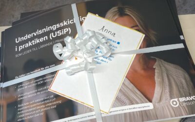 Den mest omtänksamma julgåvan till lärarna och eleverna på din skola